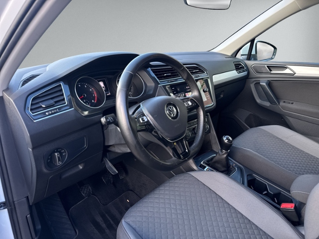 Tiguan 1.4 TSI Comfortline EINPAKRHILFE+SITZHEIZ