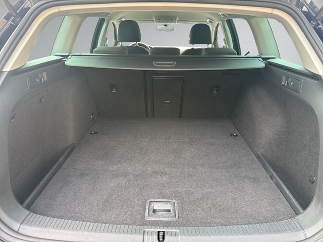 Golf VII Variant 1.5 TSI DSG HIGHLINE AHK+LED+AC
