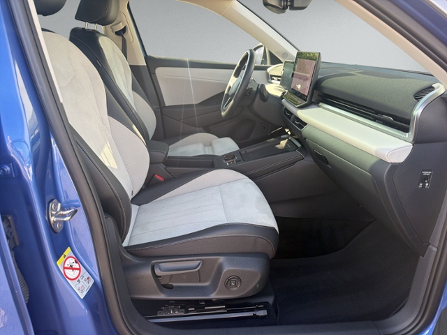 T-Roc Style 1.5 eTSI DSG LED+NAV+PANO+RFK+ACC+SH