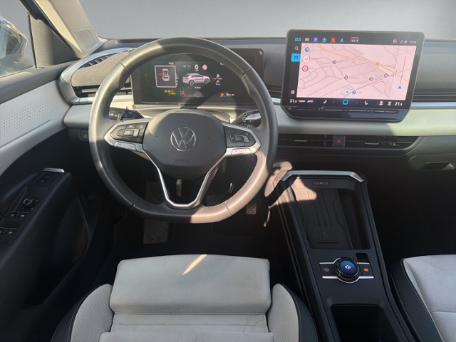 T-Roc Style 1.5 eTSI DSG LED+NAV+PANO+RFK+ACC+SH