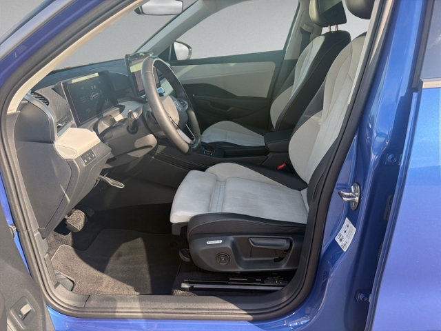 T-Roc Style 1.5 eTSI DSG LED+NAV+PANO+RFK+ACC+SH