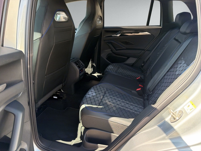 Tiguan 2.0 TDI DSG R-LINE AHK+IQ.LIGHT+360°+HEAD