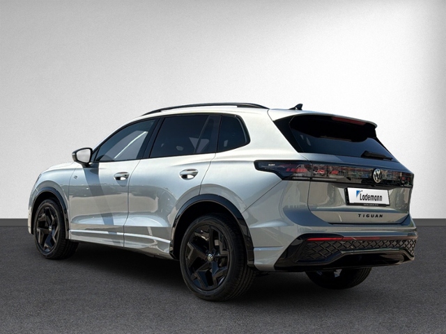 Tiguan 2.0 TDI DSG R-LINE AHK+IQ.LIGHT+360°+HEAD