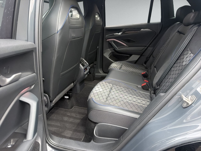 Tiguan 2.0 TDI DSG R-LINE AHK+IQ.LIGHT+HEAD-UP+N