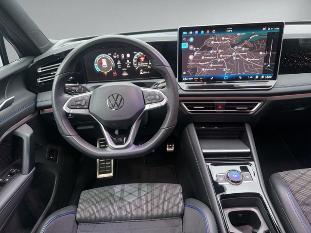 Tiguan 2.0 TDI DSG R-LINE AHK+IQ.LIGHT+HEAD-UP+N