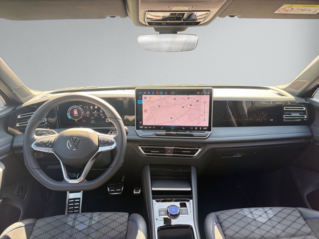 Tiguan 2.0 TDI DSG R-LINE 4MOTION+PANOR+STANDHZ+
