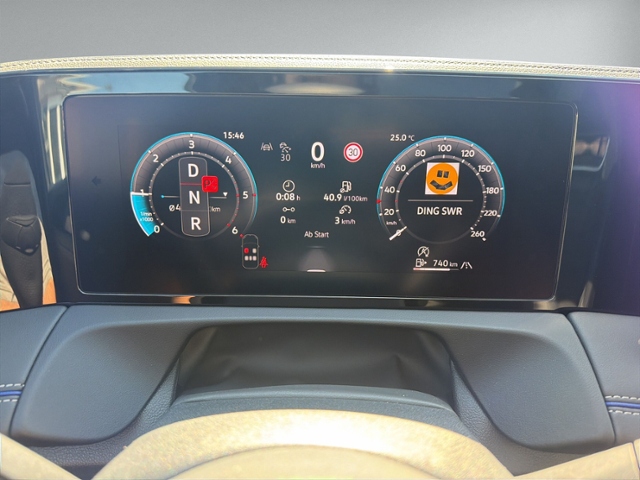 Tiguan 2.0 TDI DSG R-LINE 4MOTION+PANOR+STANDHZ+