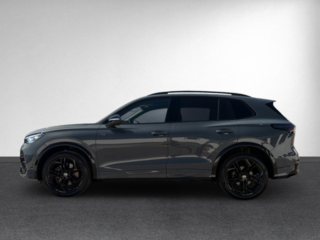Tiguan 2.0 TDI DSG R-LINE 4MOTION+PANOR+STANDHZ+