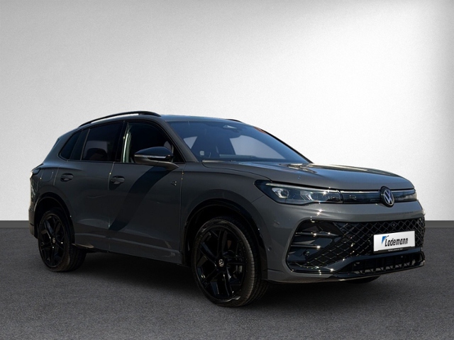 Tiguan 2.0 TDI DSG R-LINE 4MOTION+PANOR+STANDHZ+