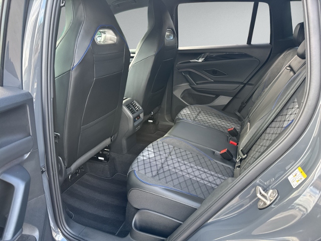 Tiguan 2.0 TDI DSG R-LINE AHK+IQ.LIGHT+HEAD-UP+K