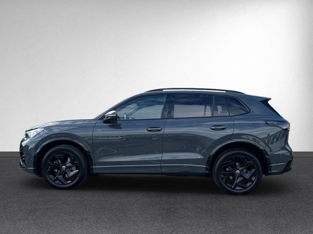 Tiguan 2.0 TDI DSG R-LINE AHK+IQ.LIGHT+HEAD-UP+K