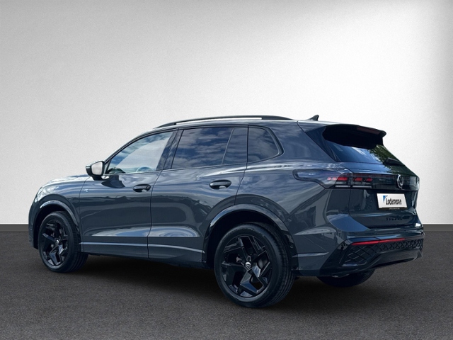 Tiguan 2.0 TDI DSG R-LINE AHK+IQ.LIGHT+HEAD-UP+K