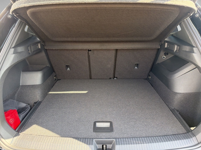 Tiguan R-Line 2.0 TDI 4MOTION STNDHZ+AHK+PANO+IQ