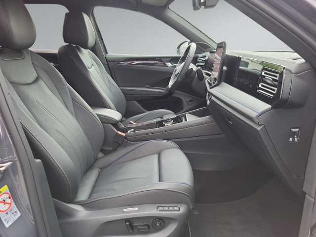 Tiguan 2.0 TDI R-LINE DSG 4MOTION PANO+AHK+LEDER