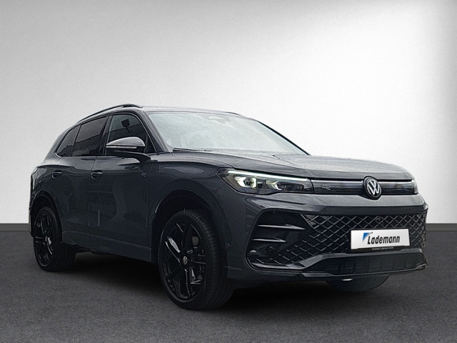 Tiguan 2.0 TDI R-LINE DSG 4MOTION PANO+AHK+LEDER