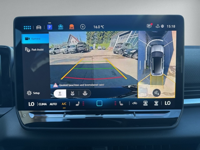 T-Roc R-Line 1.5 eTSI AHK+IQ.LIGHT+NAVI+HEAD-UP+