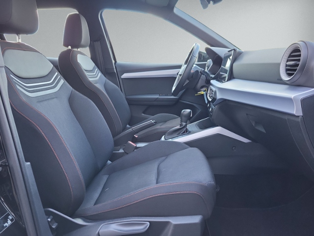 Arona 1.0 TSI DSG FR LED+NAVI+KAMERA+GRA+SITZHZ+