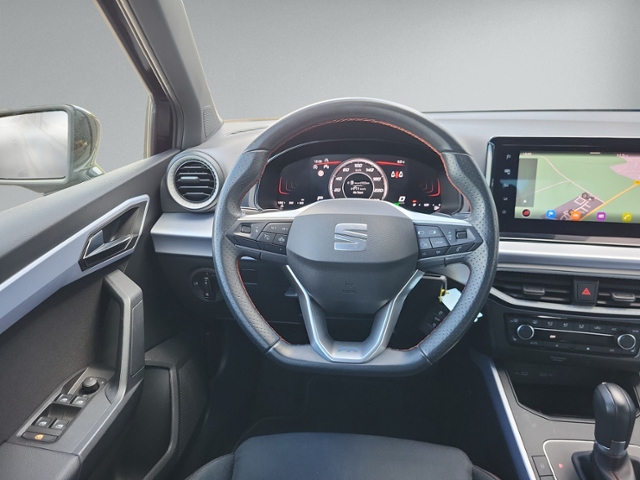 Arona 1.0 TSI DSG FR LED+NAVI+KAMERA+GRA+SITZHZ+