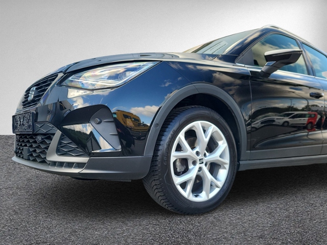 Arona 1.0 TSI DSG FR LED+NAVI+KAMERA+GRA+SITZHZ+