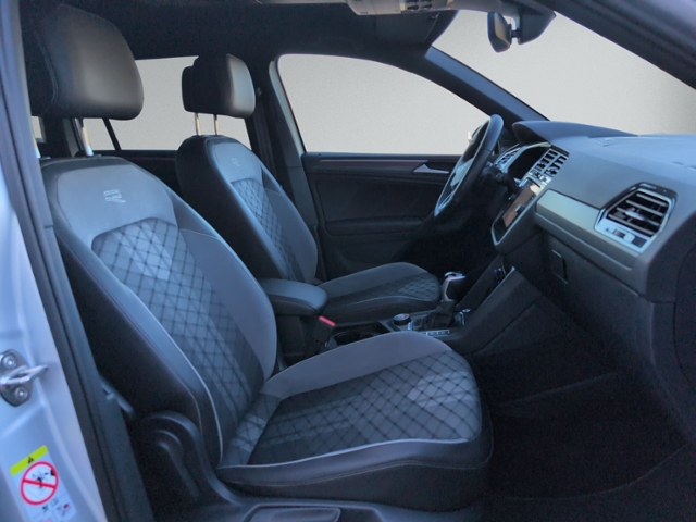 Tiguan 2.0 TDI R-LINE 4MOTION AHK+IQ.LIGHT+eHECK