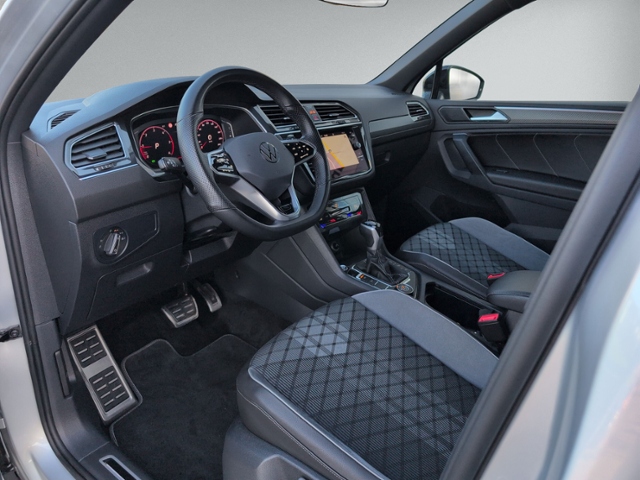 Tiguan 2.0 TDI R-LINE 4MOTION AHK+IQ.LIGHT+eHECK
