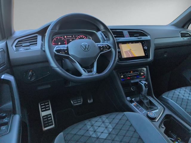 Tiguan 2.0 TDI R-LINE 4MOTION AHK+IQ.LIGHT+eHECK
