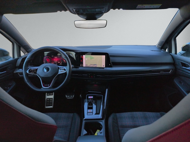Golf VIII 2.0 TSI GTI DSG IQ.LIGHT+NAVI+ACC+SIHZ