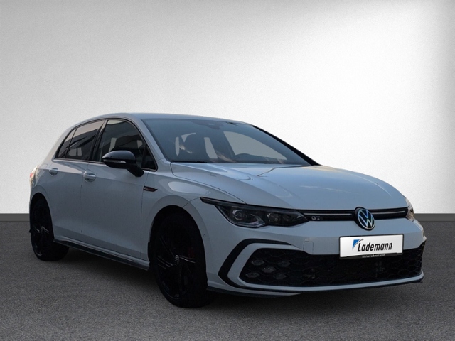 Golf VIII 2.0 TSI GTI DSG IQ.LIGHT+NAVI+ACC+SIHZ