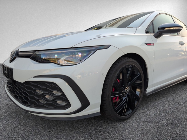 Golf VIII 2.0 TSI GTI DSG IQ.LIGHT+NAVI+ACC+SIHZ