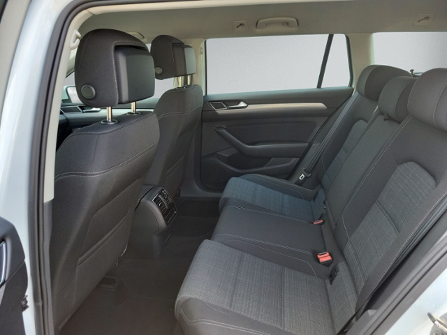 Passat Variant 2.0 TDI DSG AHK+RFK+LED+NAVI+ACC+
