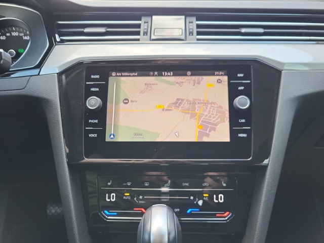 Passat Variant 2.0 TDI DSG AHK+RFK+LED+NAVI+ACC+