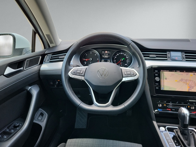 Passat Variant 2.0 TDI DSG AHK+RFK+LED+NAVI+ACC+