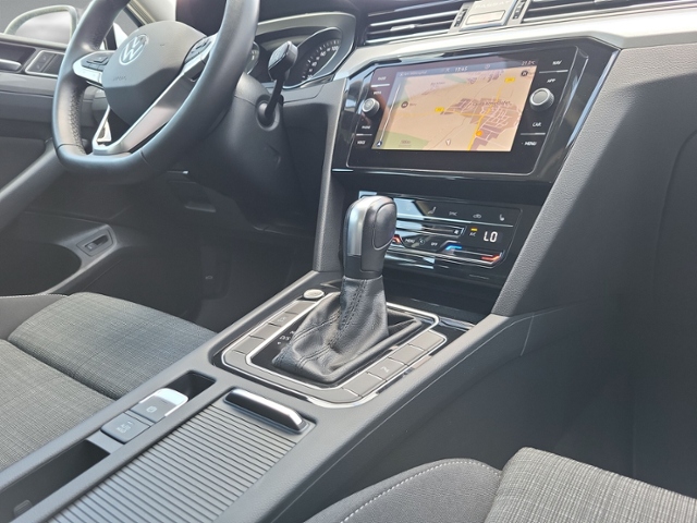 Passat Variant 2.0 TDI DSG AHK+RFK+LED+NAVI+ACC+
