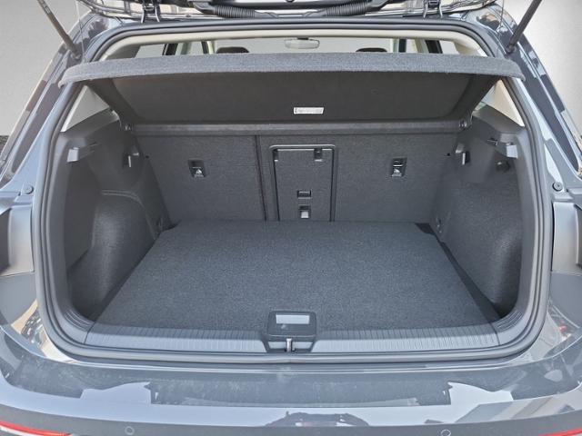 Golf VIII 2.0 TDI DSG ACTIVE LED+ACC+NAVI.+SIHZ+