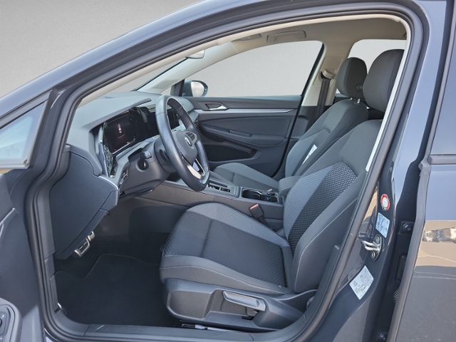 Golf VIII 2.0 TDI DSG ACTIVE LED+ACC+NAVI.+SIHZ+