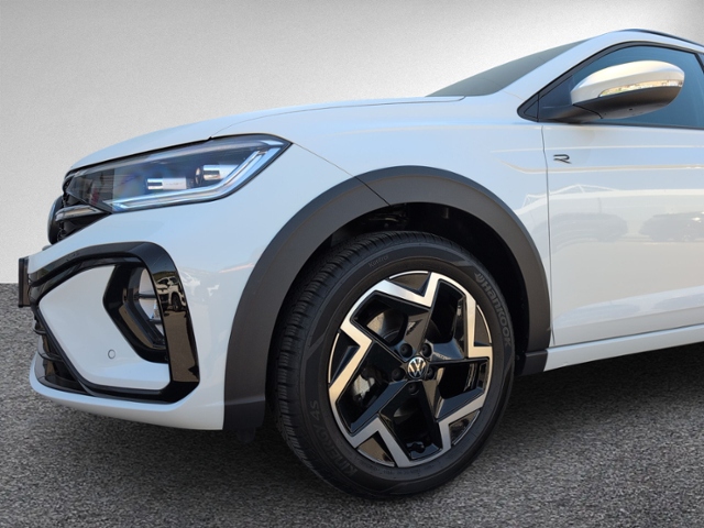 Taigo 1.5 TSI DSG R-LINE AHK+IQ.LIGHT+NAVI.+RFK+