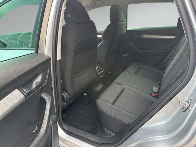 Karoq 1.5 TSI DSG TOUR AHK+RFK+behz.WSS+LED+NAVI