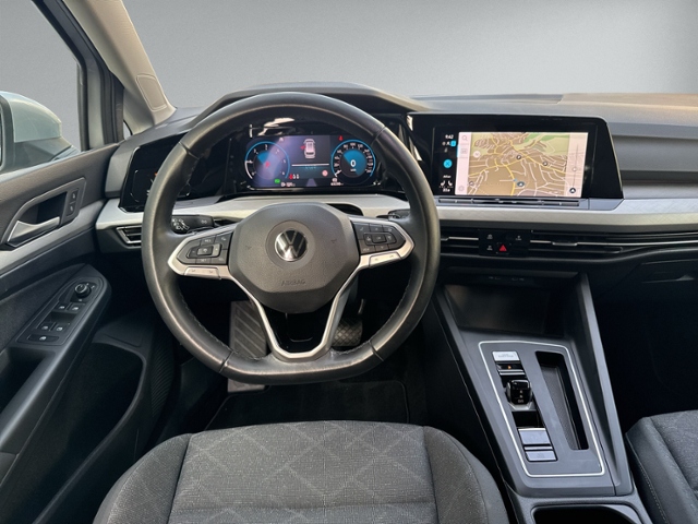 Golf VIII Variant 2.0 TDI DSG LED+NAVI+ACC+SIHZ+