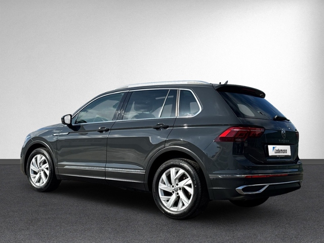 Tiguan 2.0 TDI ELEGANCE PANO+RFK+IQ.LIGHT+eHECK+