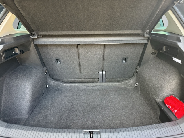 Tiguan 2.0 TDI ELEGANCE PANO+RFK+IQ.LIGHT+eHECK+