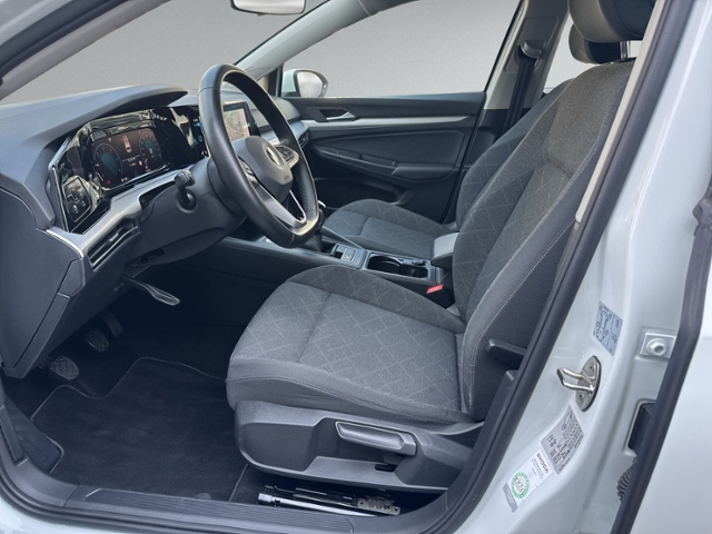 Golf VIII Variant 2.0 TDI AHK+ACC+NAVI+LED+SIHZ+