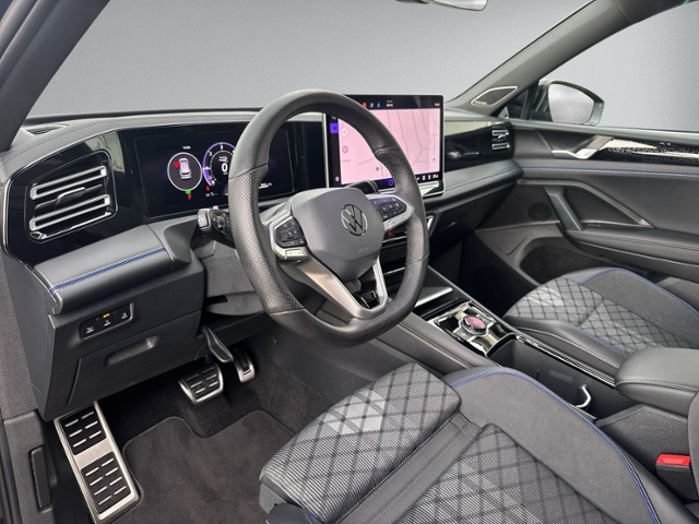 Tiguan 2.0 TDI DSG R-LINE 4MOTION PANO+360°+IQ.L