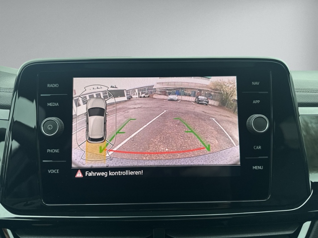 T-Roc 1.5 TSI DSG R-LINE PANO+IQ.LIGHT+RFK+NAVI+