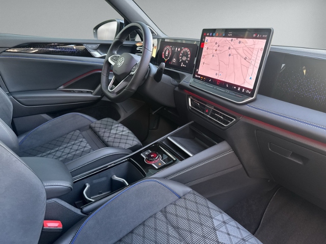 Tiguan 2.0 TDI DSG R-LINE 4MOTION PANO+360°+IQ.L