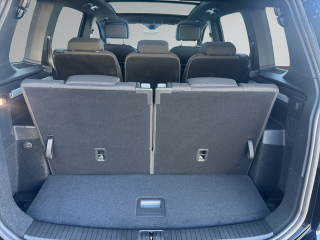 Touran 1.5 TSI DSG H-LINE PANO+7-SITZE+RFK+NAVI+