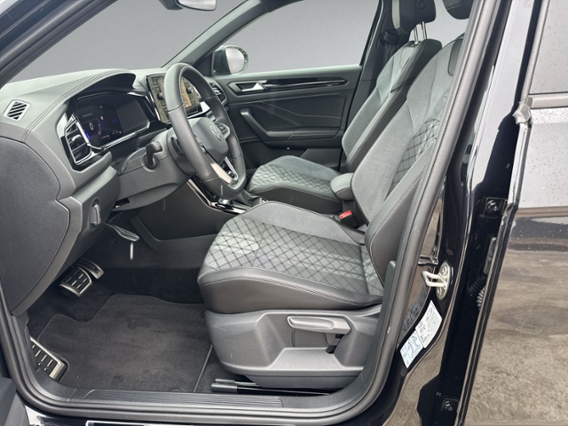 T-Roc 1.5 TSI DSG R-LINE PANO+IQ.LIGHT+RFK+NAVI+