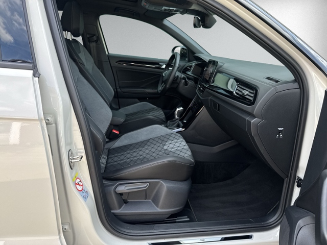 T-Roc 1.5 TSI DSG R-LINE PANO+IQ.LIGHT+RFK+NAVI+
