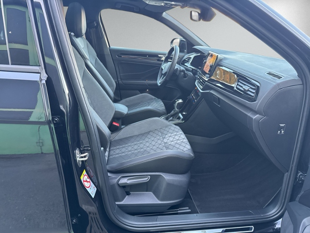 T-Roc 1.5 TSI DSG R-LINE PANO+IQ.LIGHT+RFK+NAVI+