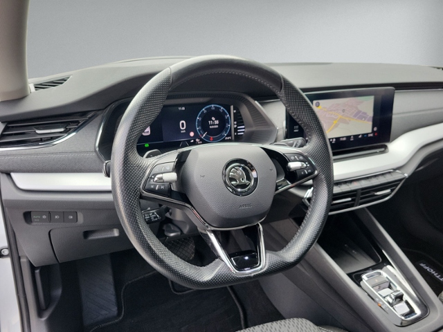 Octavia Combi 2.0 TDI DSG STYLE STANDHZ+NAVI+ACC