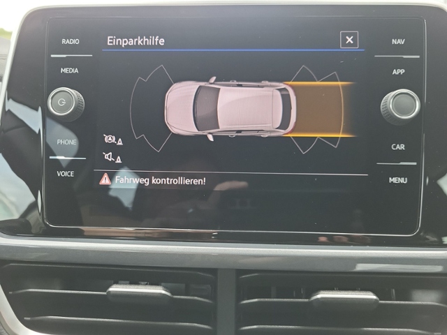 T-Roc 2.0 TDI DSG STYLE LED+NAVI+ACC+SIHZ+CLIMAT